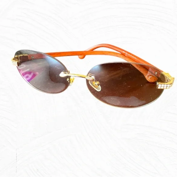 STYLIZED SUNGLASSES 🪢 NIP Boutique, With cleaning cloth and Slip Case - Picture 12 of 12